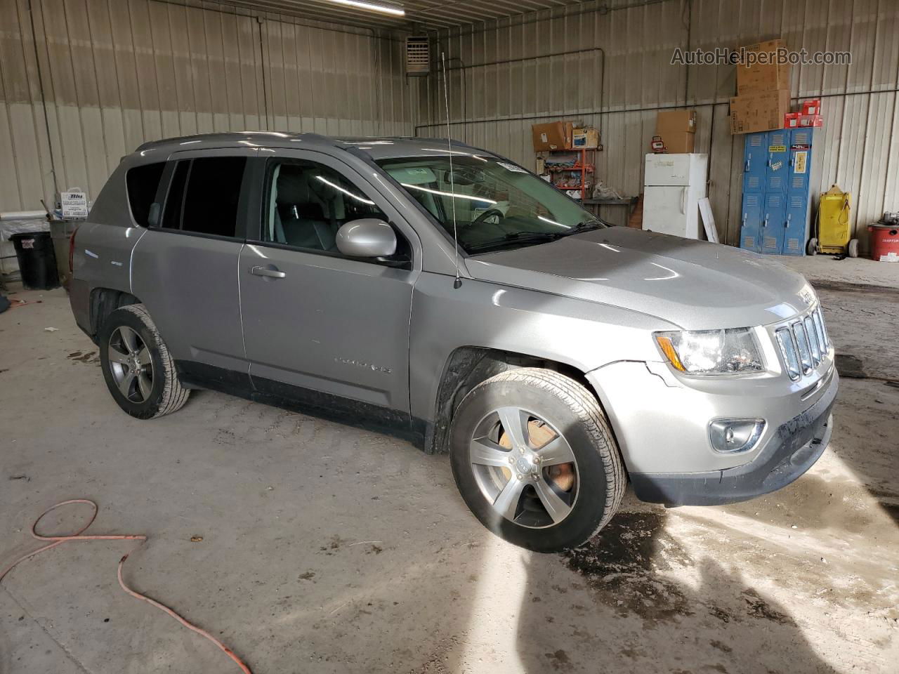 2016 Jeep Compass Latitude Silver vin: 1C4NJDEB5GD697852