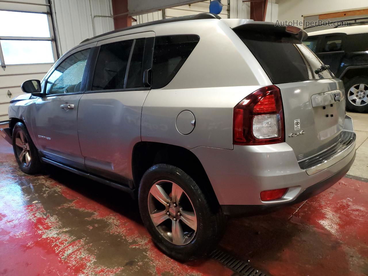 2016 Jeep Compass Latitude Silver vin: 1C4NJDEB5GD723818