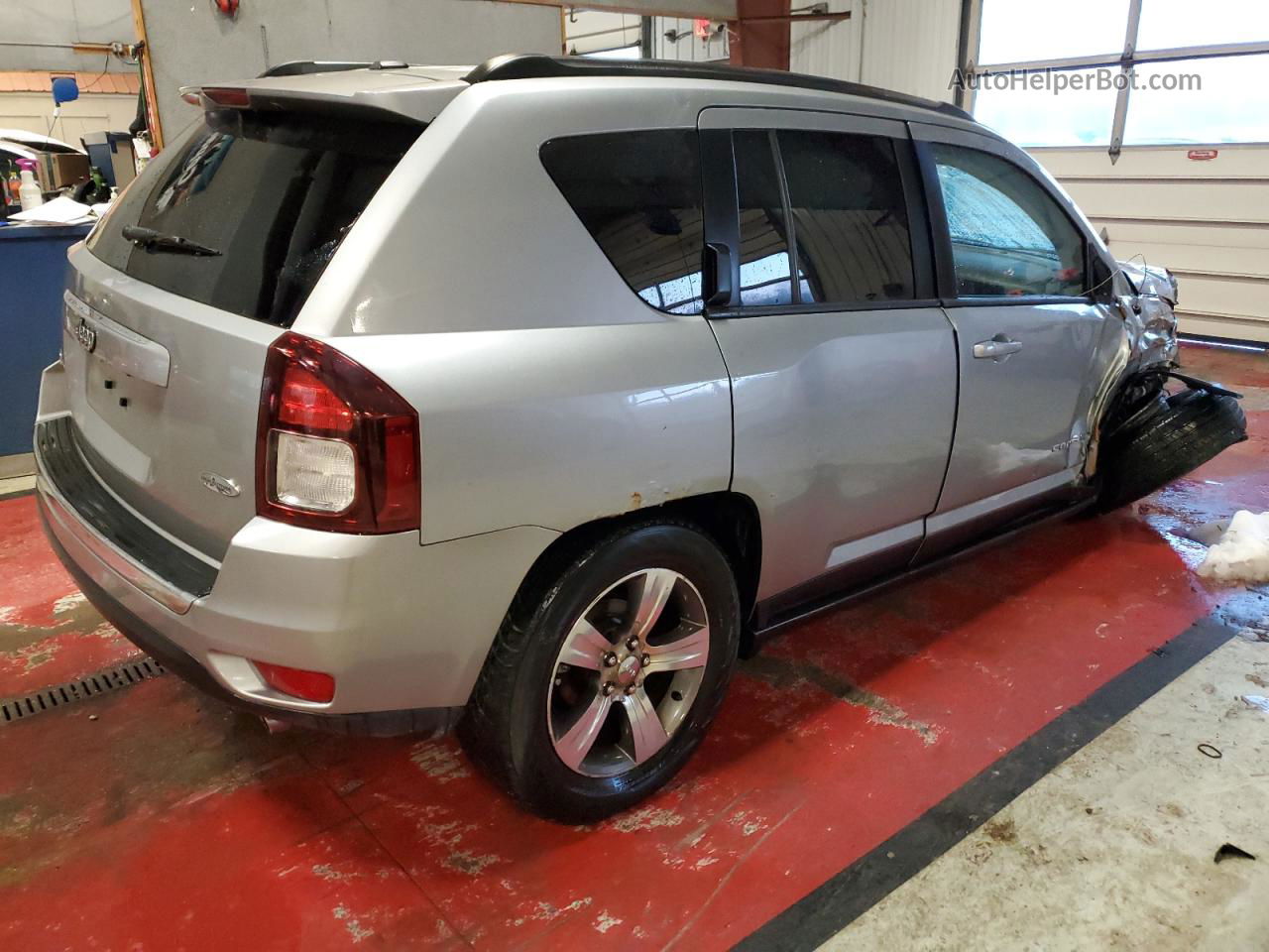 2016 Jeep Compass Latitude Silver vin: 1C4NJDEB5GD723818