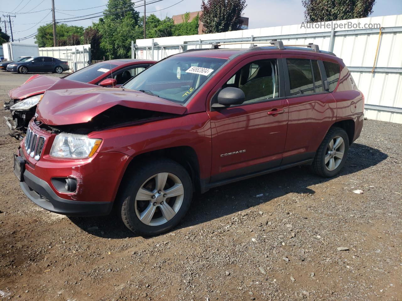 2013 Jeep Compass Latitude Red vin: 1C4NJDEB6DD217569