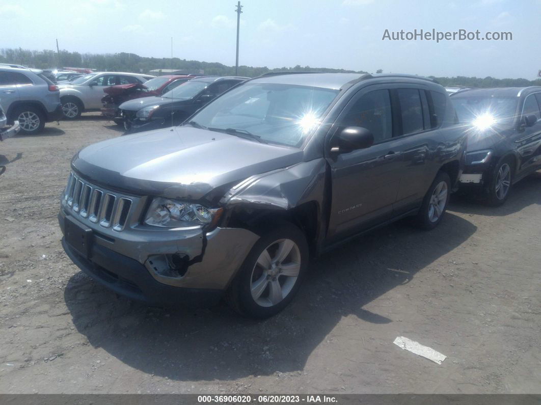 2013 Jeep Compass Latitude Gray vin: 1C4NJDEB6DD222383