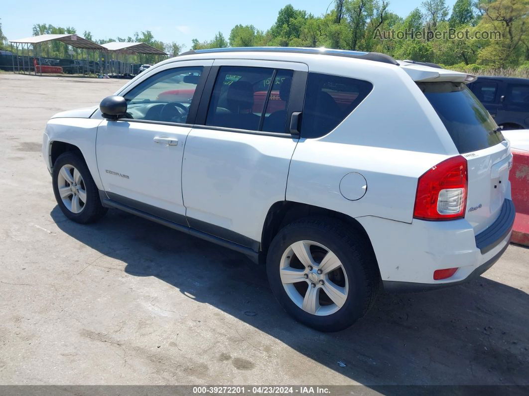 2013 Jeep Compass Latitude White vin: 1C4NJDEB6DD246179