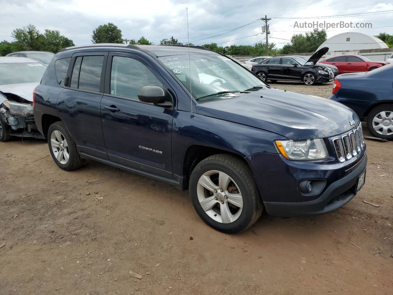 2013 Jeep Compass Latitude Blue vin: 1C4NJDEB6DD279828