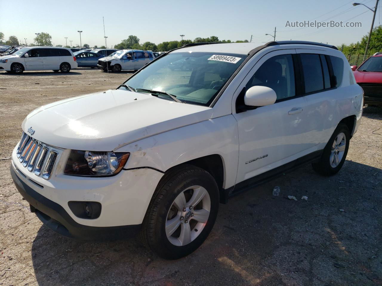 2016 Jeep Compass Latitude White vin: 1C4NJDEB6GD663371