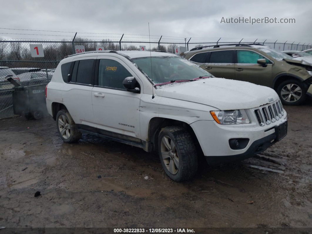 2013 Jeep Compass Latitude Белый vin: 1C4NJDEB7DD180628