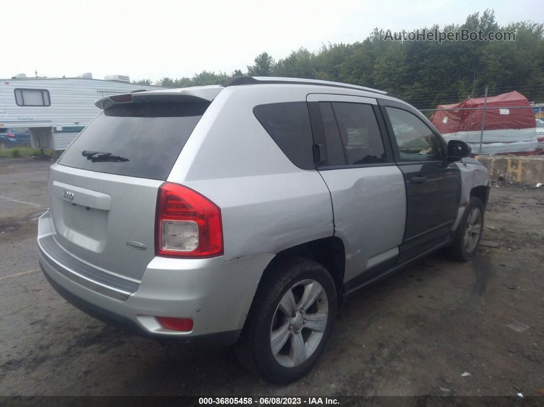 2013 Jeep Compass Latitude Silver vin: 1C4NJDEB7DD236907