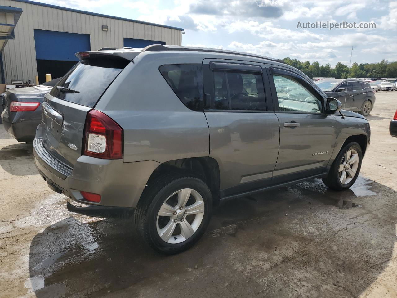 2014 Jeep Compass Latitude Gray vin: 1C4NJDEB7ED575698