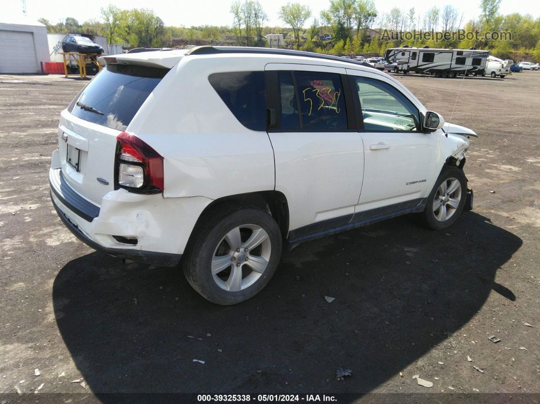 2016 Jeep Compass Latitude White vin: 1C4NJDEB7GD662908