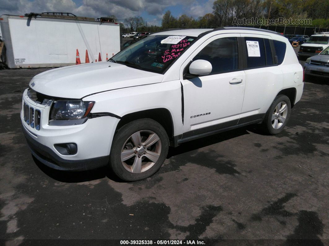 2016 Jeep Compass Latitude White vin: 1C4NJDEB7GD662908