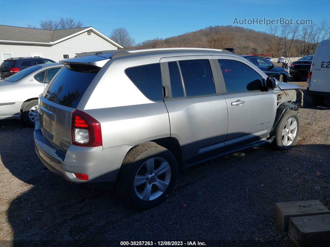 2016 Jeep Compass Latitude Gray vin: 1C4NJDEB7GD663203