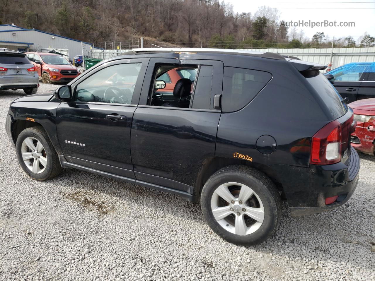 2016 Jeep Compass Latitude Черный vin: 1C4NJDEB7GD687288