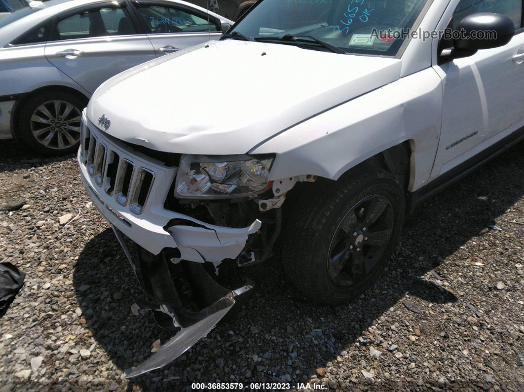 2013 Jeep Compass Latitude White vin: 1C4NJDEB8DD234647