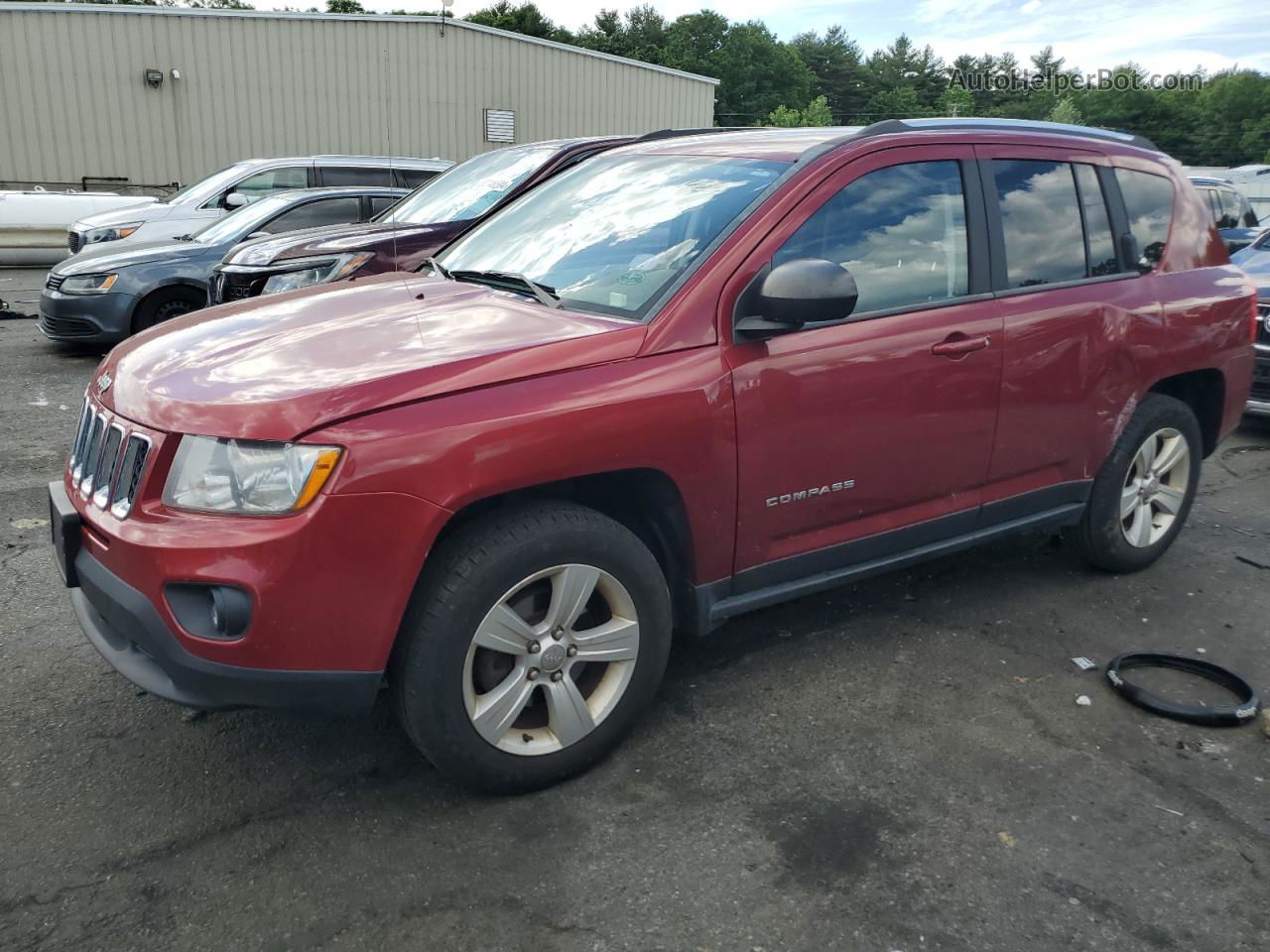 2013 Jeep Compass Latitude Burgundy vin: 1C4NJDEB8DD280396