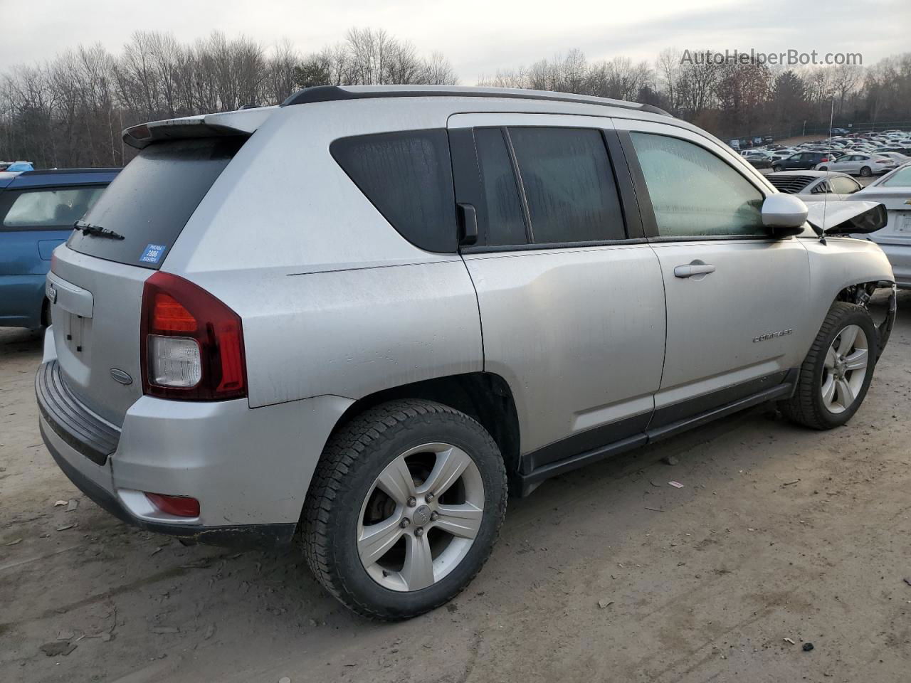 2014 Jeep Compass Latitude Silver vin: 1C4NJDEB8ED521326