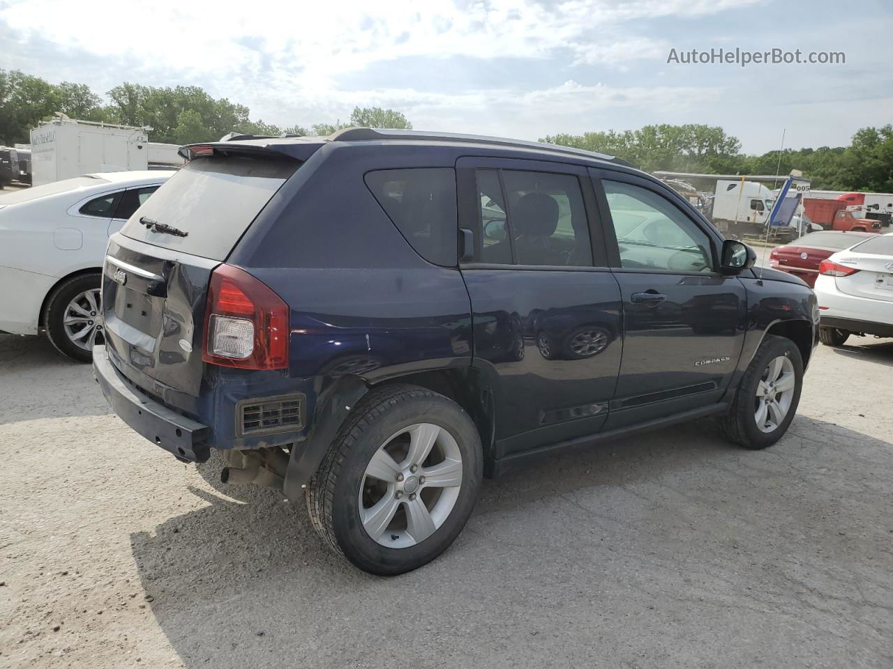 2014 Jeep Compass Latitude Blue vin: 1C4NJDEB8ED788076