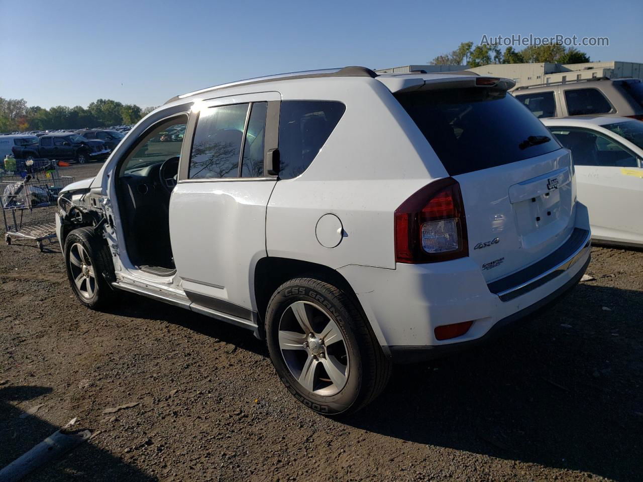 2016 Jeep Compass Latitude White vin: 1C4NJDEB8GD708245