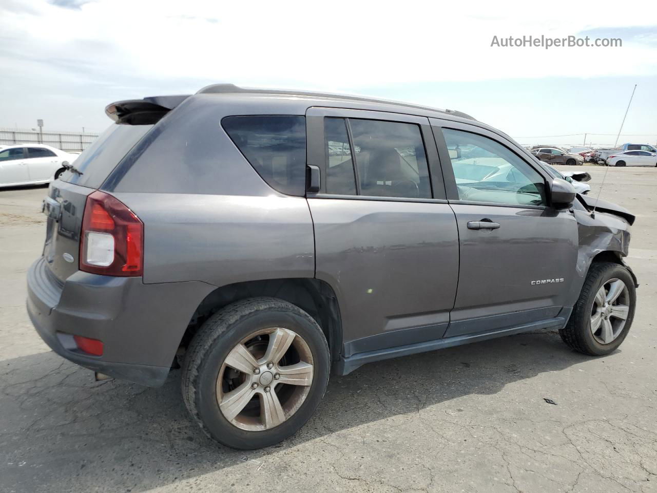 2016 Jeep Compass Latitude Gray vin: 1C4NJDEB9GD616285