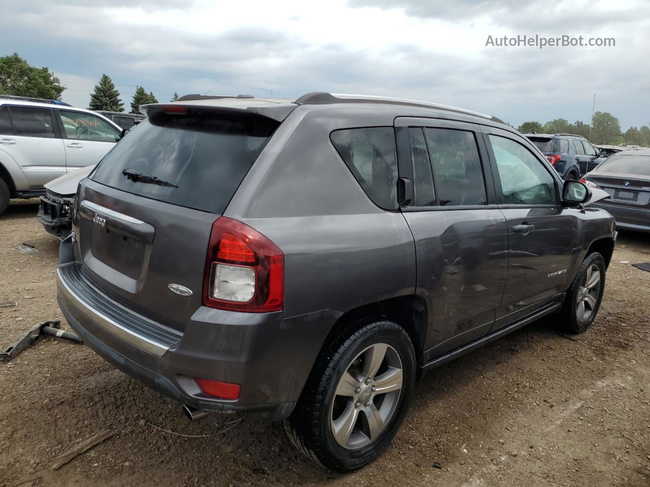 2016 Jeep Compass Latitude Gray vin: 1C4NJDEB9GD729492