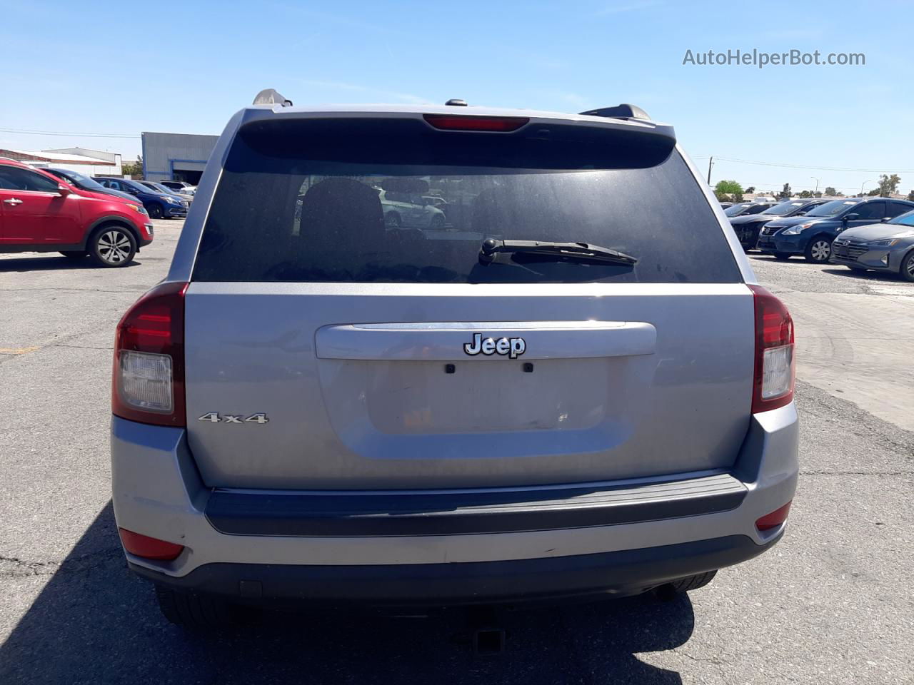 2016 Jeep Compass Latitude Silver vin: 1C4NJDEB9GD758345