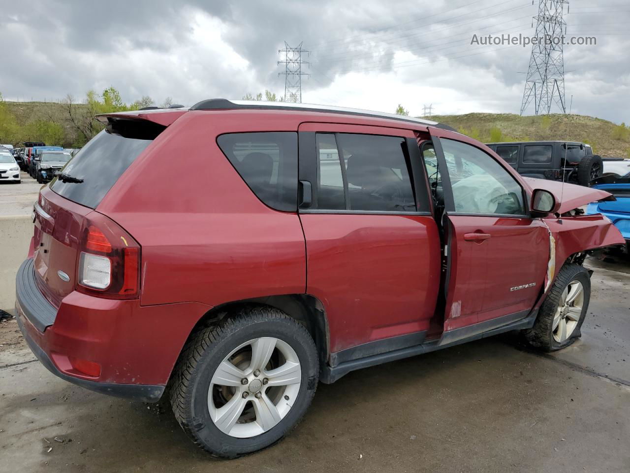 2014 Jeep Compass Latitude Burgundy vin: 1C4NJDEBXED641967