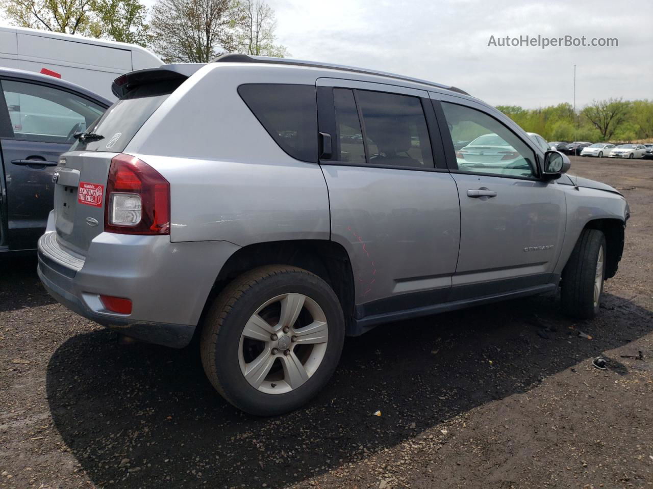 2014 Jeep Compass Latitude Silver vin: 1C4NJDEBXED886428