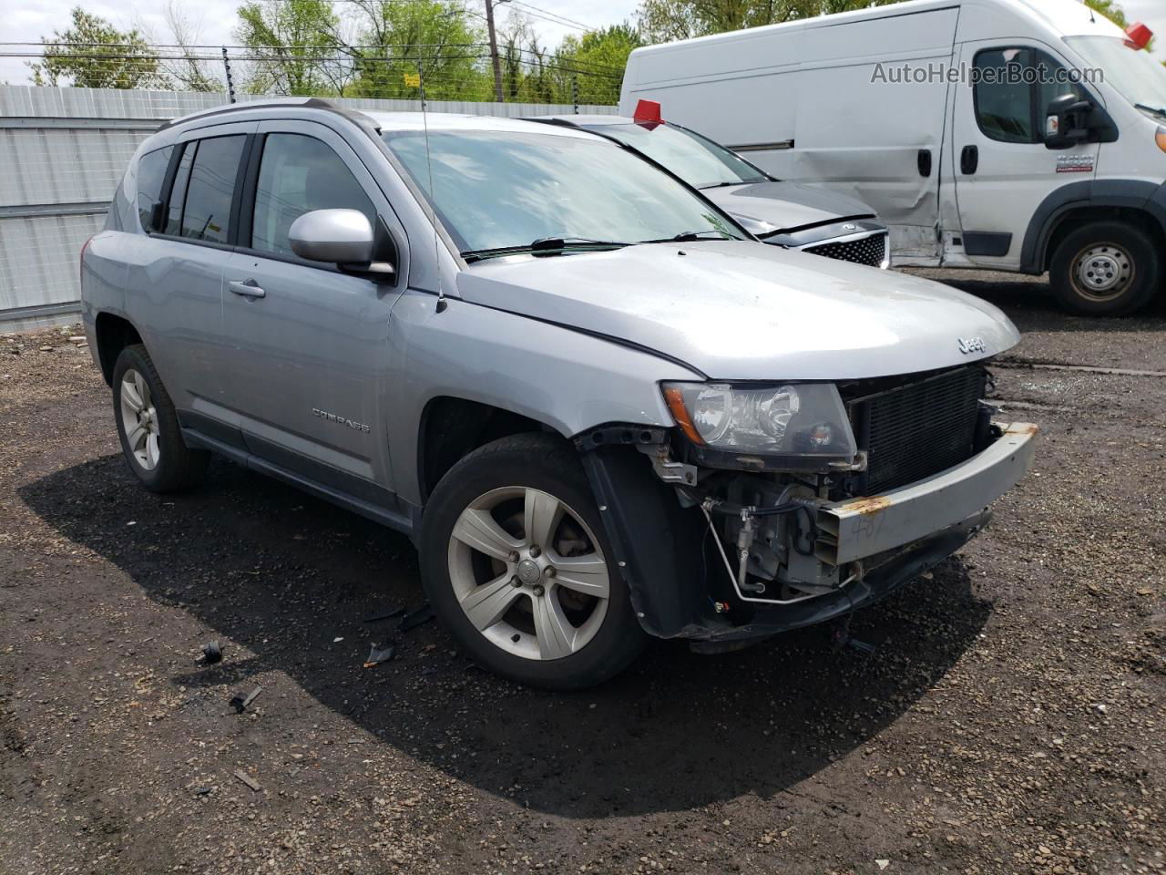 2014 Jeep Compass Latitude Silver vin: 1C4NJDEBXED886428