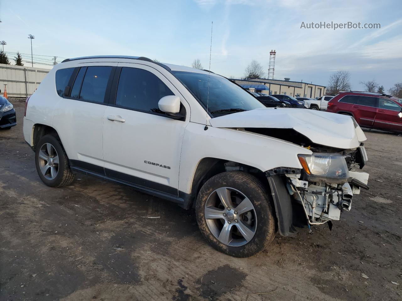 2016 Jeep Compass Latitude White vin: 1C4NJDEBXGD558879