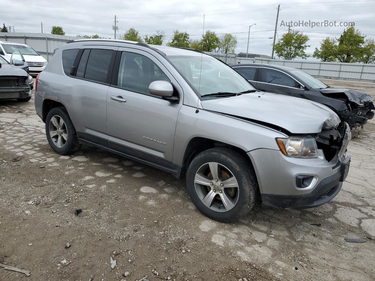 2016 Jeep Compass Latitude Silver vin: 1C4NJDEBXGD654933