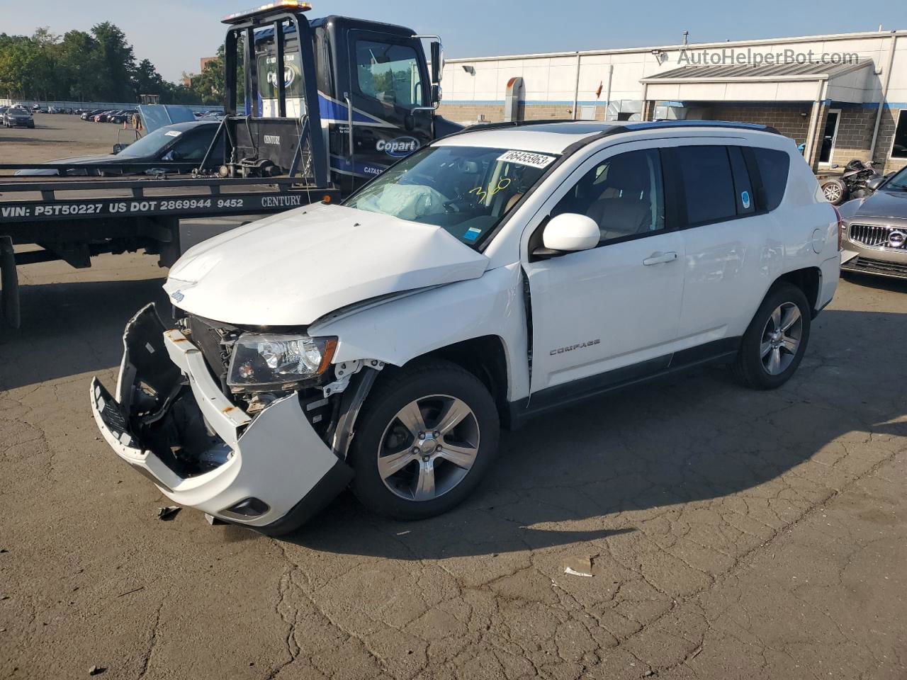 2016 Jeep Compass Latitude White vin: 1C4NJDEBXGD707677