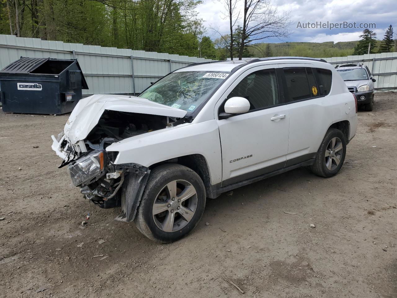 2016 Jeep Compass Latitude White vin: 1C4NJDEBXGD746236