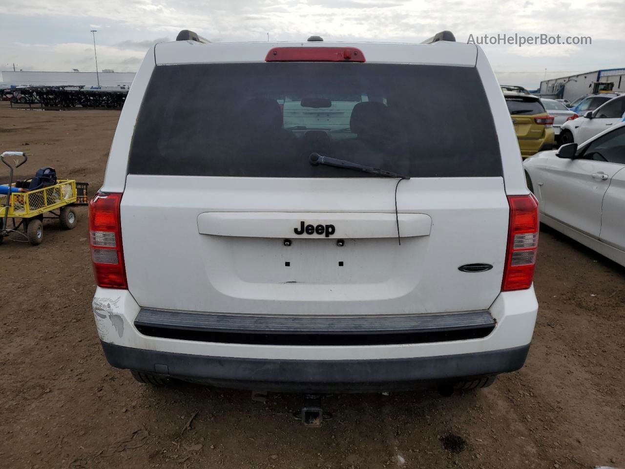 2014 Jeep Patriot Sport White vin: 1C4NJPBA5ED705264