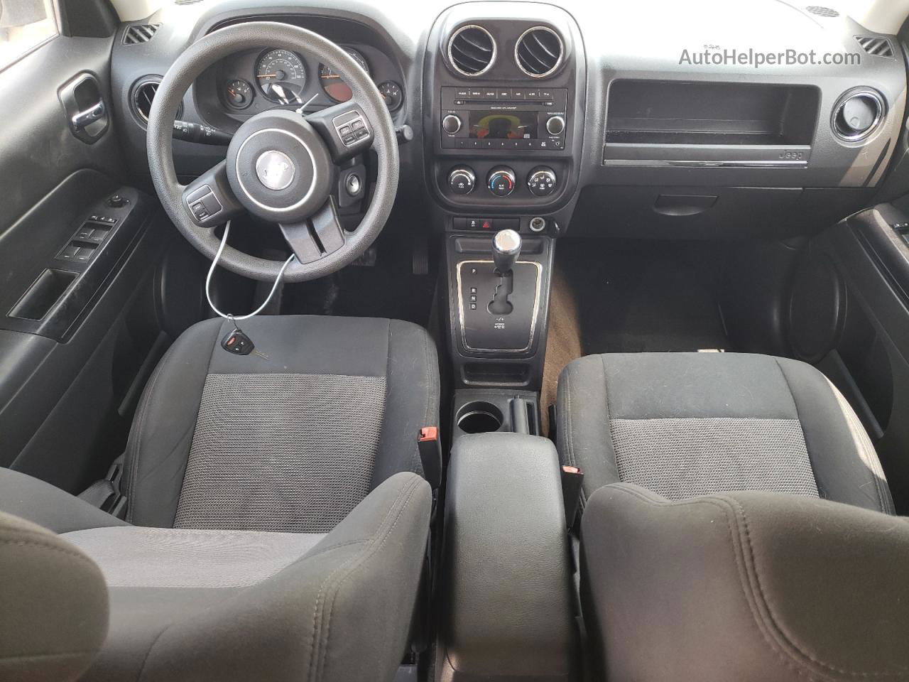 2014 Jeep Patriot Sport Серебряный vin: 1C4NJPBA8ED619625