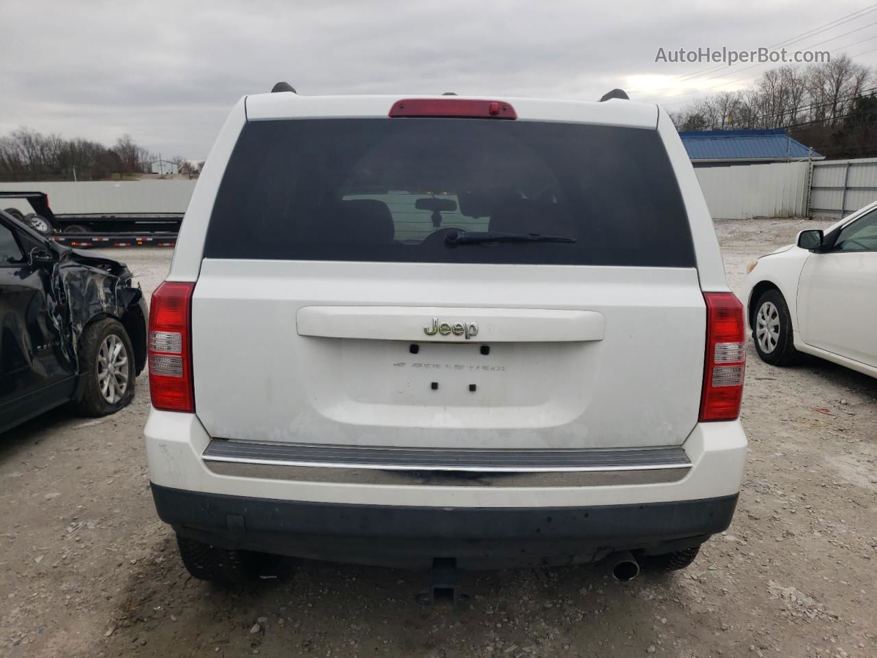 2016 Jeep Patriot Latitude White vin: 1C4NJPFA0GD620992