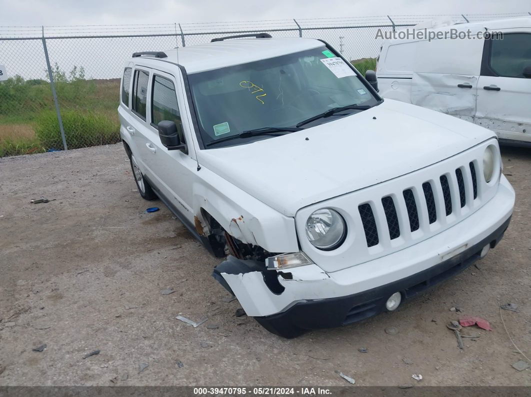 2016 Jeep Patriot Latitude Белый vin: 1C4NJPFA0GD719750