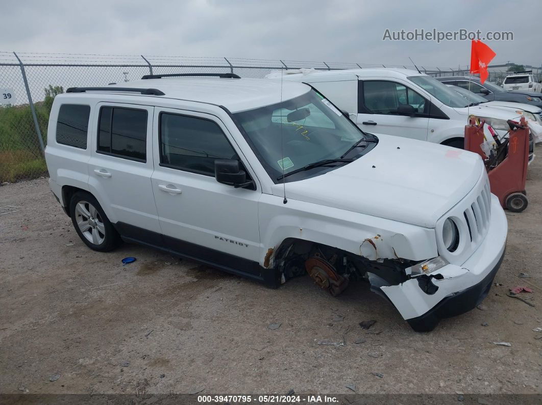 2016 Jeep Patriot Latitude Белый vin: 1C4NJPFA0GD719750