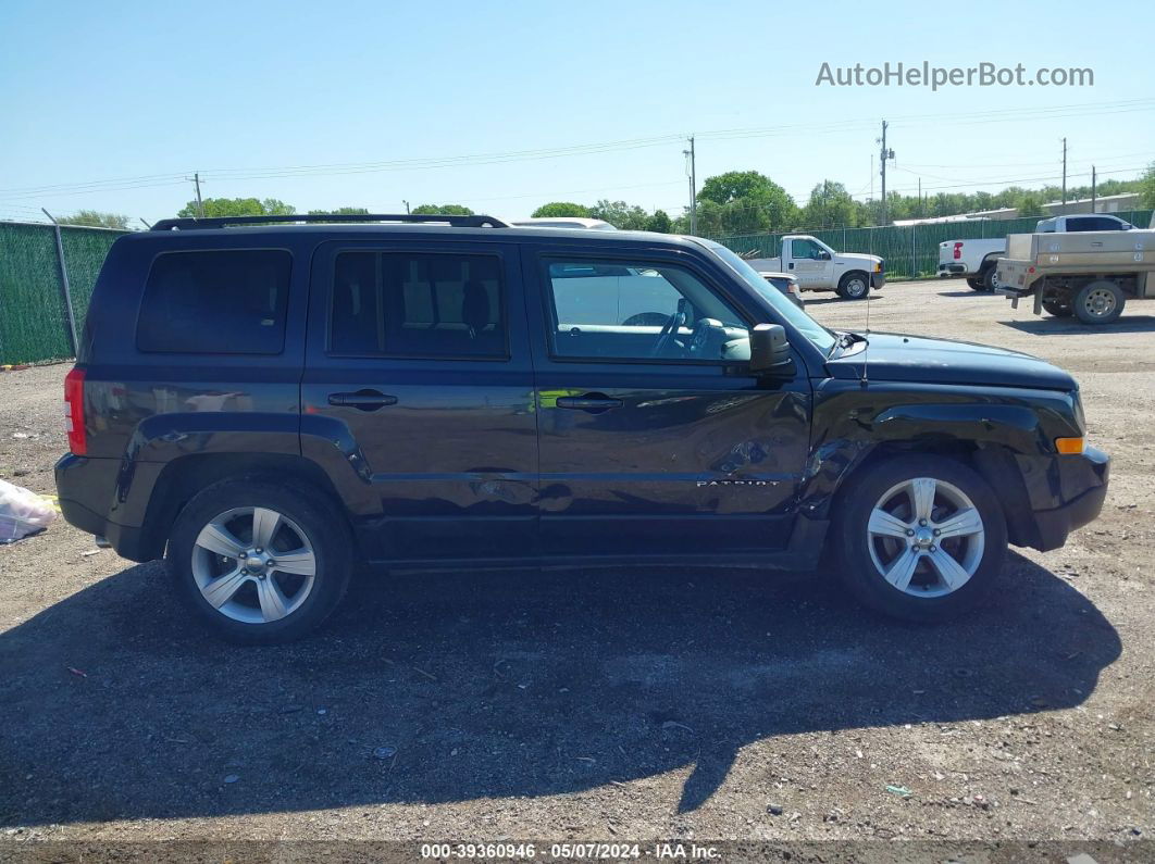 2016 Jeep Patriot Latitude Черный vin: 1C4NJPFA1GD590790