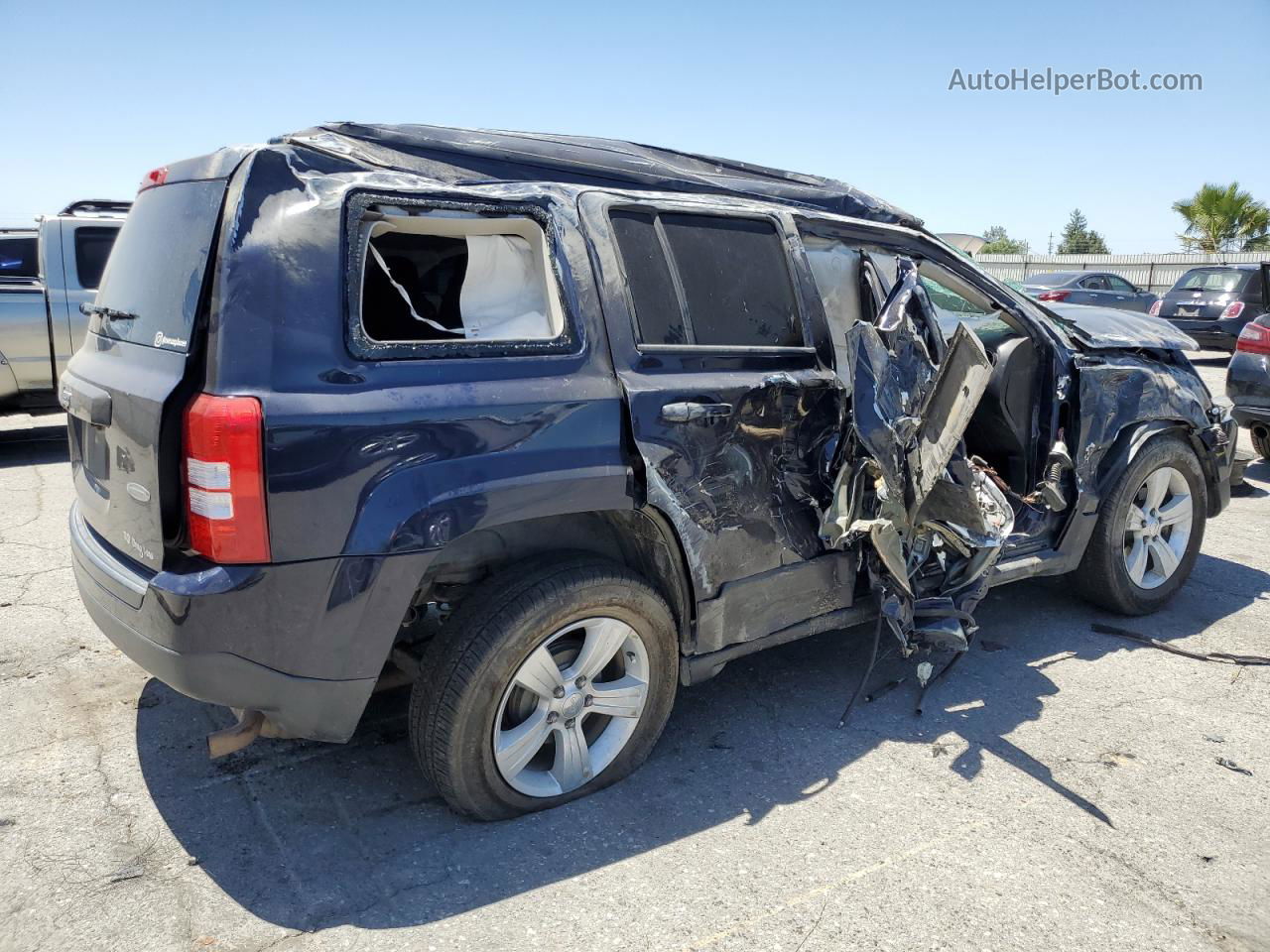 2016 Jeep Patriot Latitude Синий vin: 1C4NJPFA1GD633332