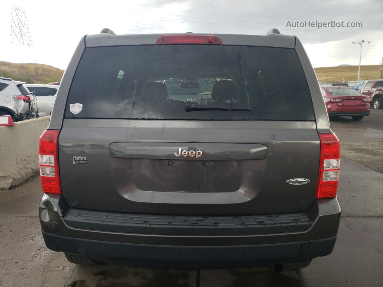 2014 Jeep Patriot Latitude Gray vin: 1C4NJPFA2ED857304