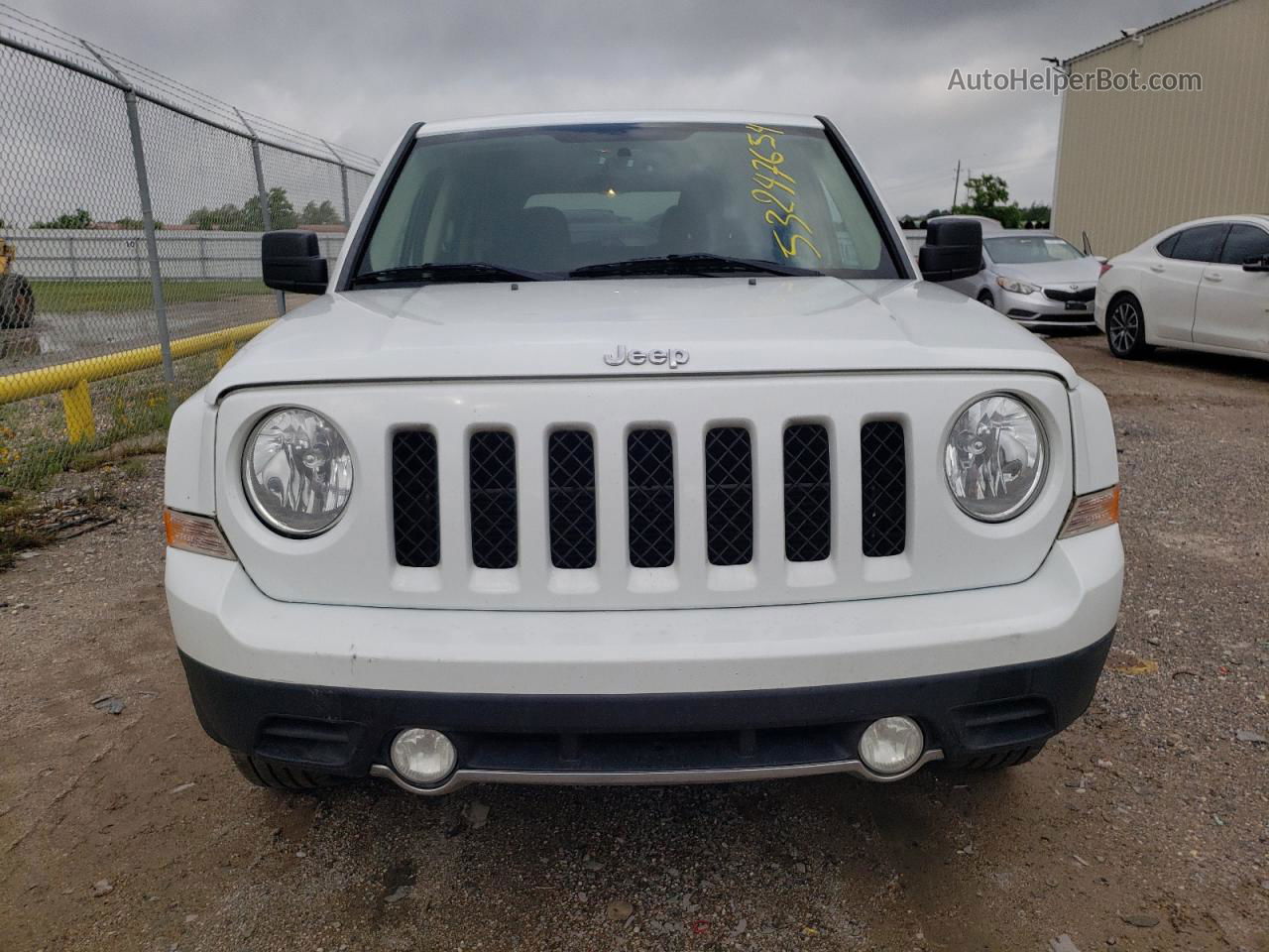 2016 Jeep Patriot Latitude White vin: 1C4NJPFA3GD528677