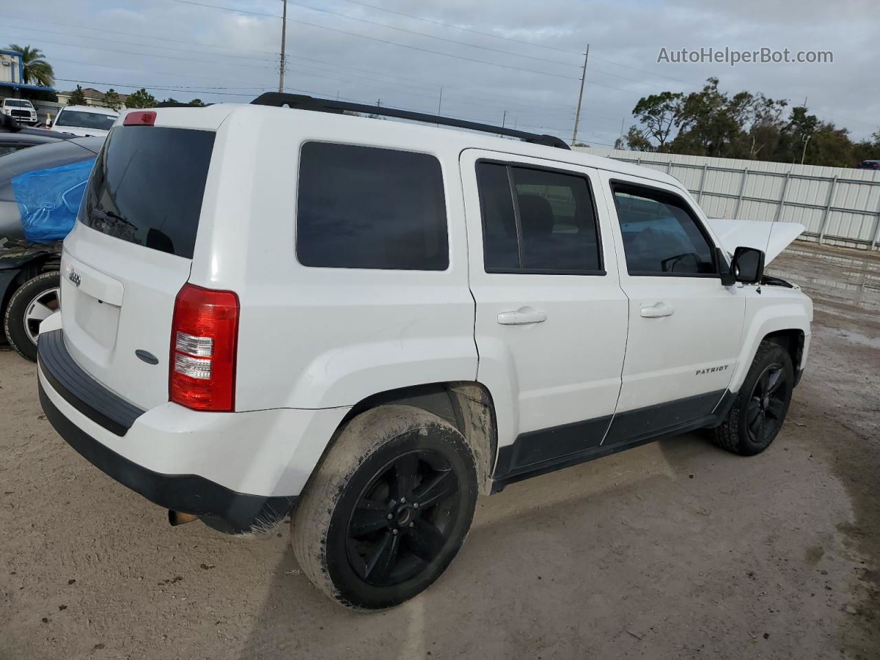 2016 Jeep Patriot Latitude White vin: 1C4NJPFA3GD647734