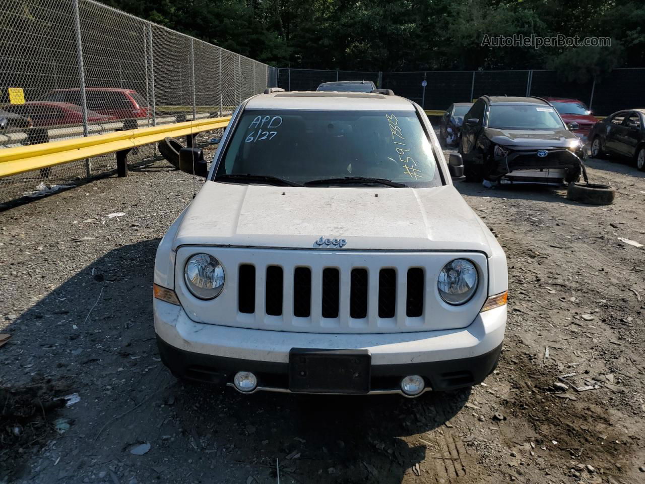 2016 Jeep Patriot Latitude Белый vin: 1C4NJPFA4GD589262