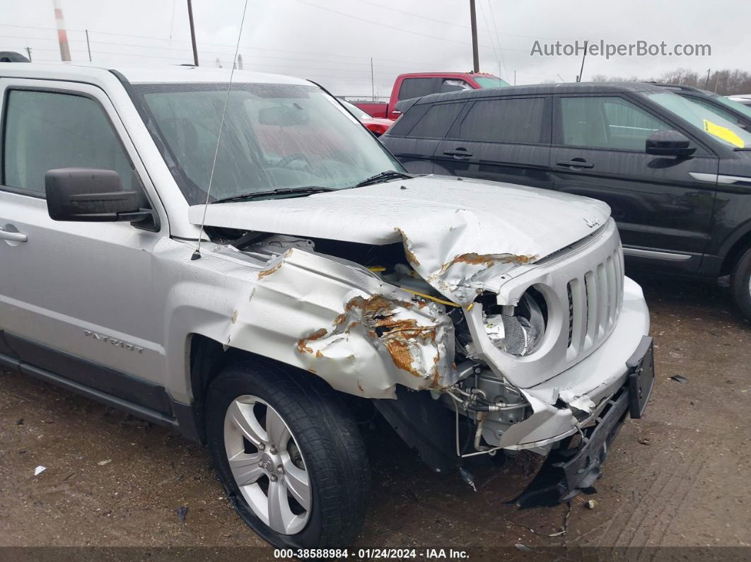 2014 Jeep Patriot Latitude Silver vin: 1C4NJPFA5ED559331