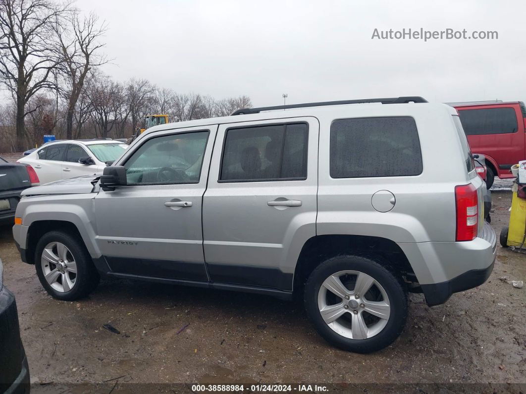 2014 Jeep Patriot Latitude Silver vin: 1C4NJPFA5ED559331