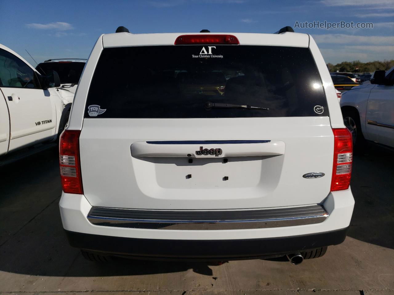 2016 Jeep Patriot Latitude White vin: 1C4NJPFA5GD684347