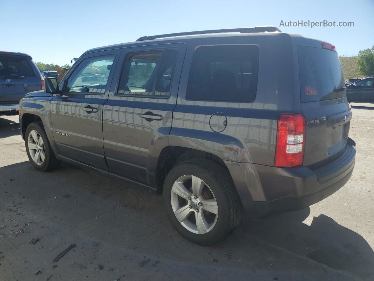 2016 Jeep Patriot Latitude Gray vin: 1C4NJPFA6GD794274