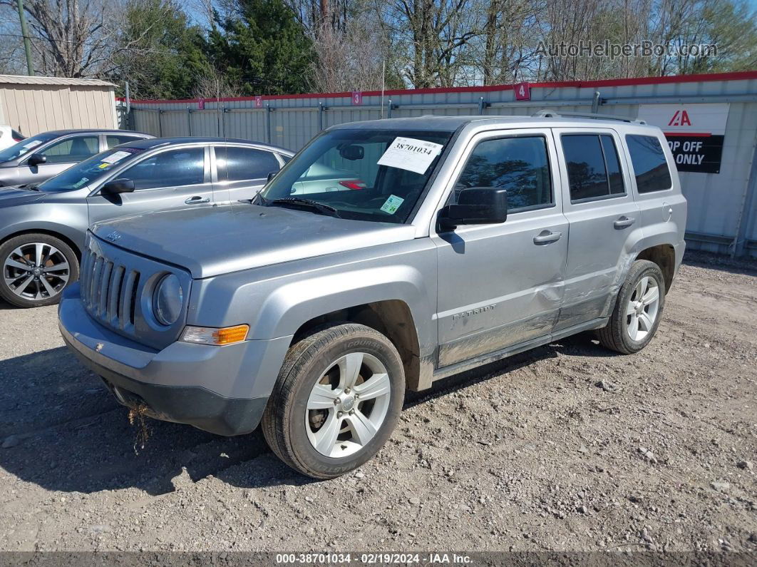 2016 Jeep Patriot Latitude Silver vin: 1C4NJPFA6GD811431