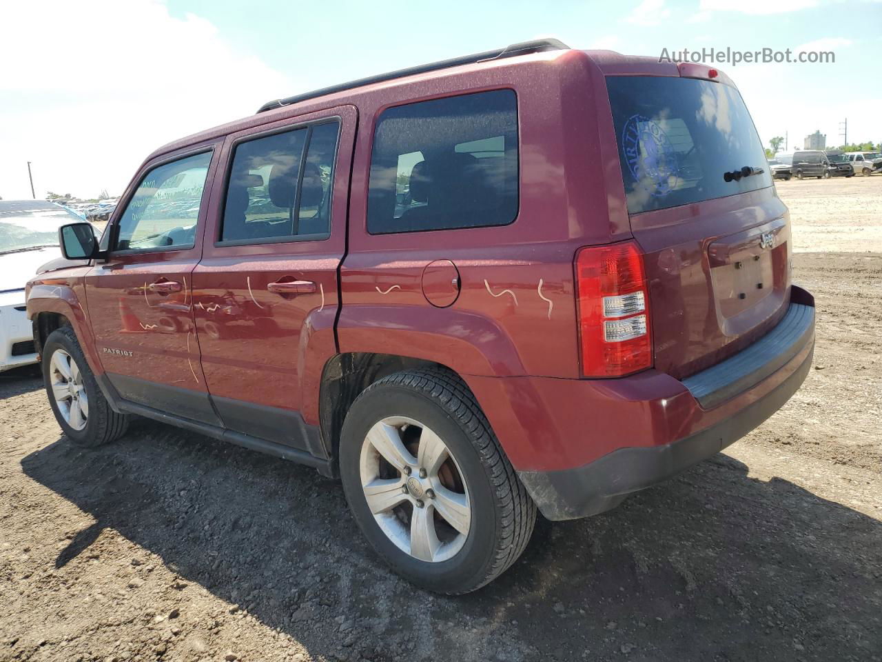 2012 Jeep Patriot Latitude Red vin: 1C4NJPFA7CD684473