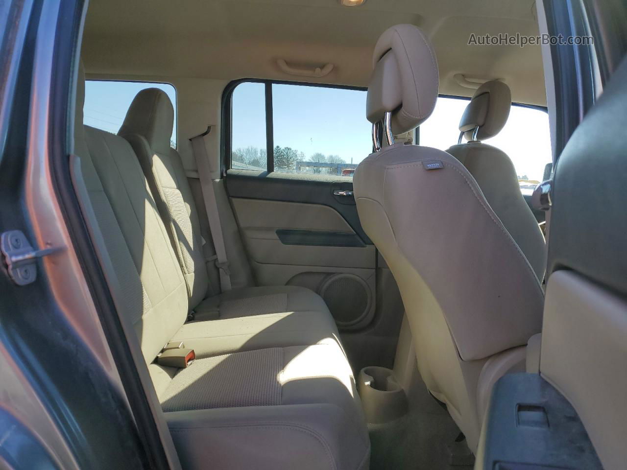 2014 Jeep Patriot Latitude Серый vin: 1C4NJPFA8ED624771