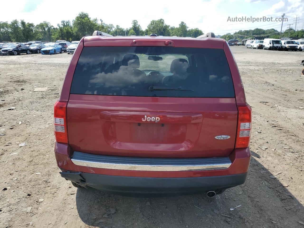 2016 Jeep Patriot Latitude Red vin: 1C4NJPFA8GD642819