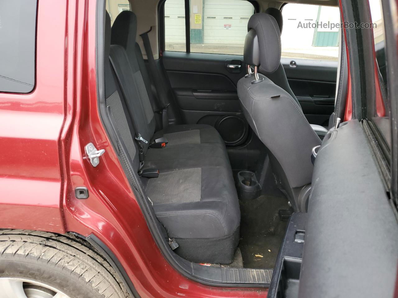 2014 Jeep Patriot Latitude Burgundy vin: 1C4NJPFB7ED826350